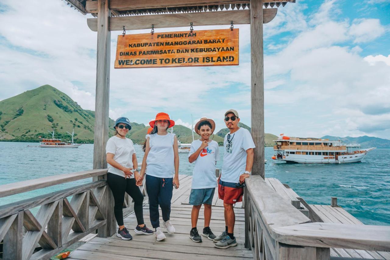Komodoku One Love Homestay And Tour Лабуан Баджо Екстериор снимка